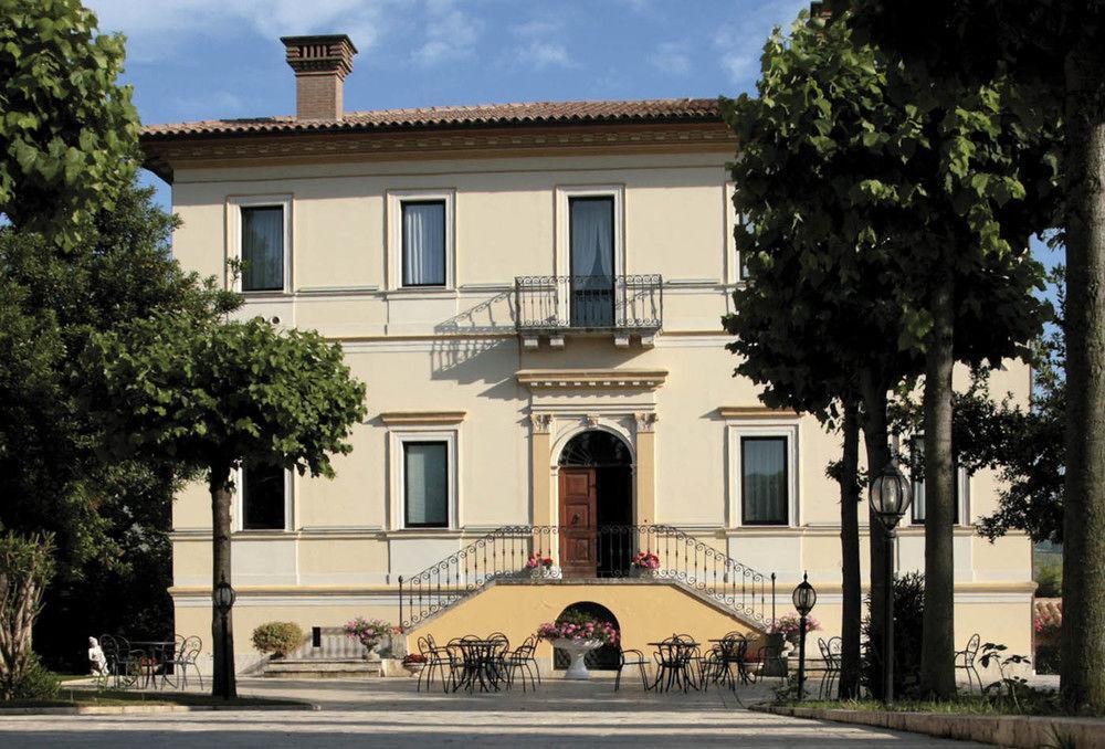 Villa Picena Colli del Tronto Exteriör bild